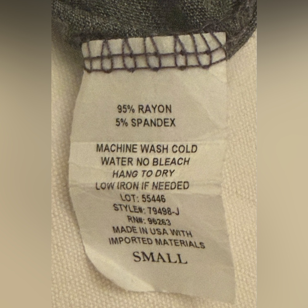 Livi by Olivia Ray Charcoal Knot-Front Tee Size S NWT - Picture 8 of 12